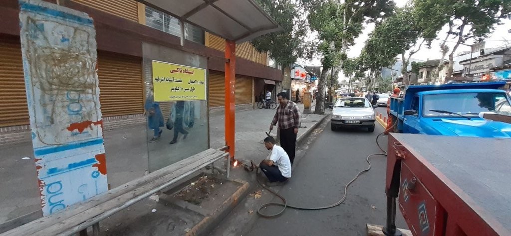 ایستگاه تاکسی12