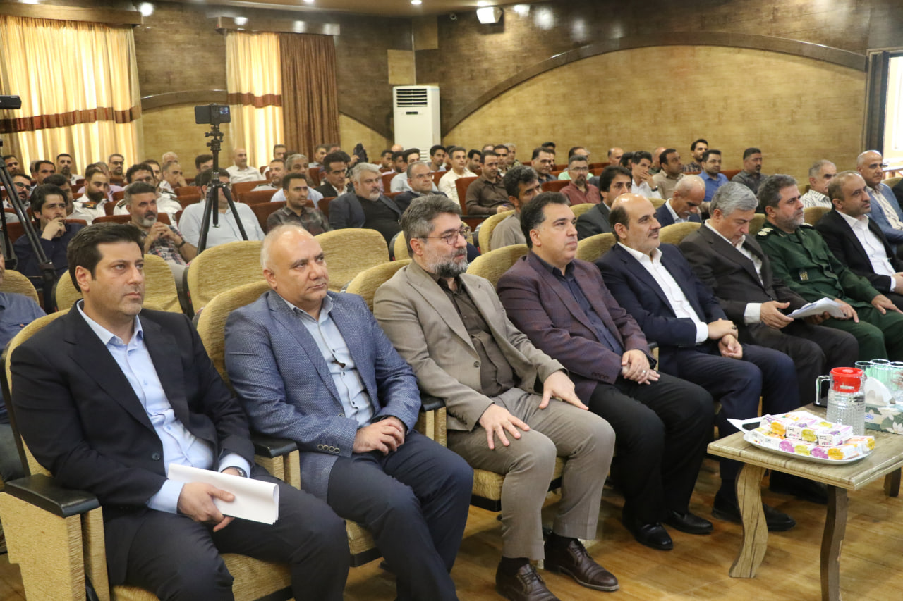 شهردار لاهیجان در مراسم هفته دولت خبر داد:  ۱۸۰۰ میلیارد تومان پروژه عمرانی در لاهیجان اجرا شد