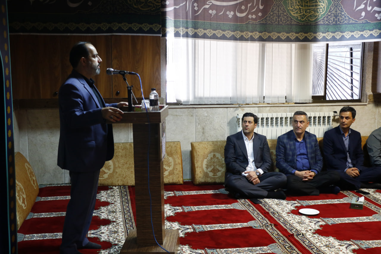 نشست بصیرتی به مناسبت هفته دولت در شهرداری لاهیجان برگزار شد